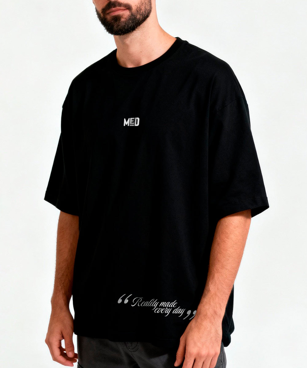 CAMISETA OVERSIZE REALITY